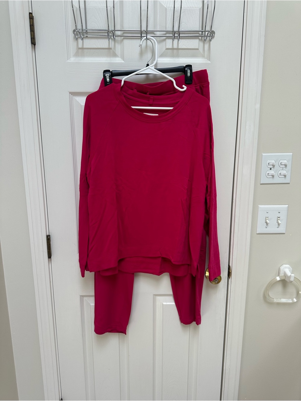 Lou & Grey Magenta Soft Sweatsuit